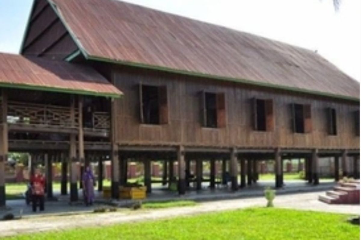 Pemkab Bone siapkan Rp3,8 miliar untuk lahan rumah adat Bugis "Bola Soba"
