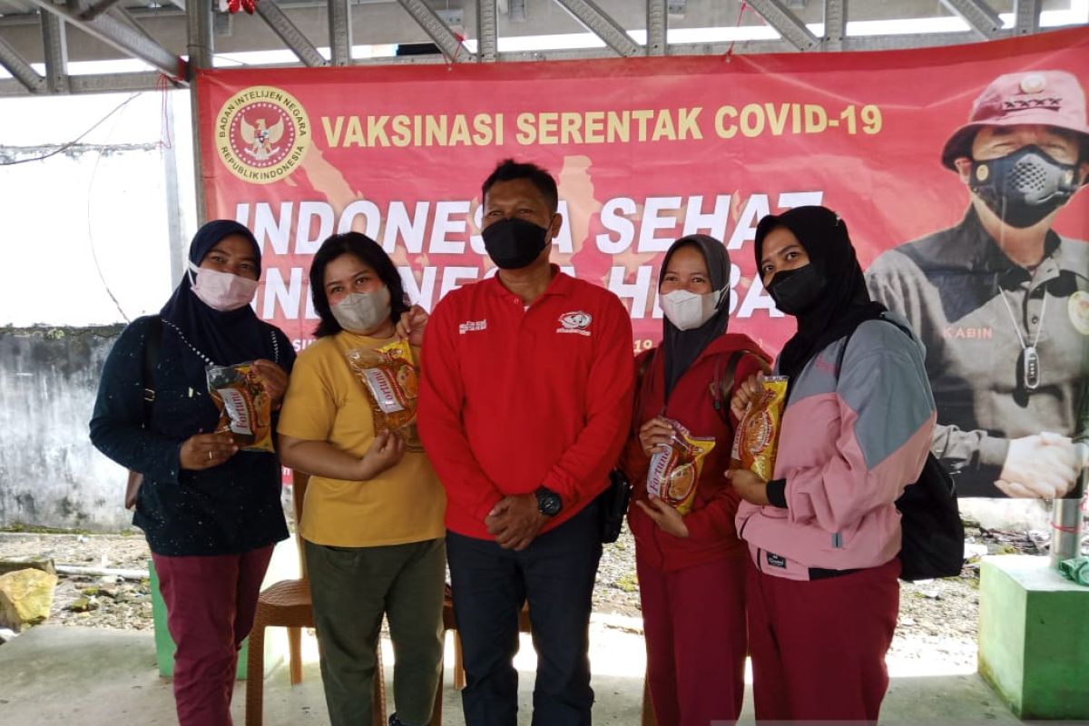 Dinkes:  255 tenaga kesehatan di Kabupaten Belitung terima vaksin penguat kedua