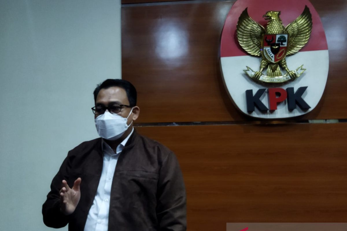 Adik Bupati Muna Sulawesi Tenggara segera disidangkan terkait kasus suap dana PEN