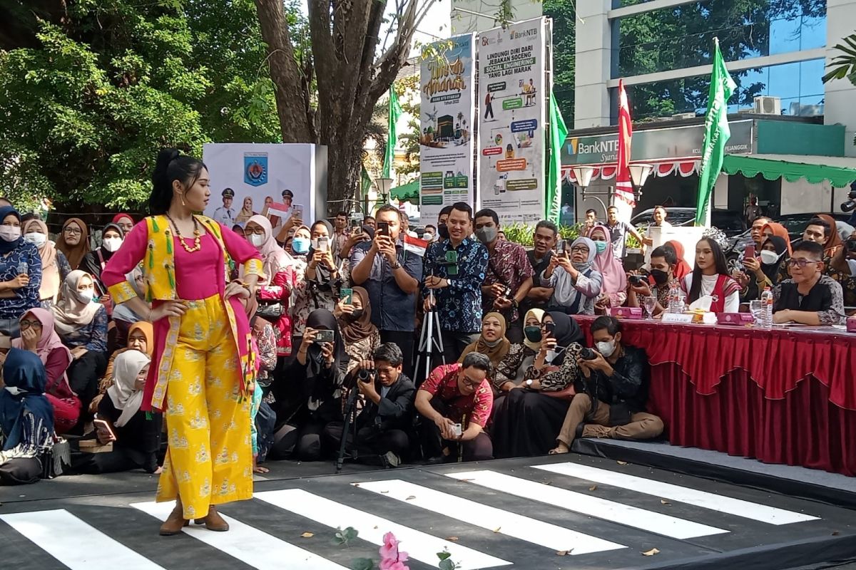 Fashion show batik Sasambo angkat kearifan lokal