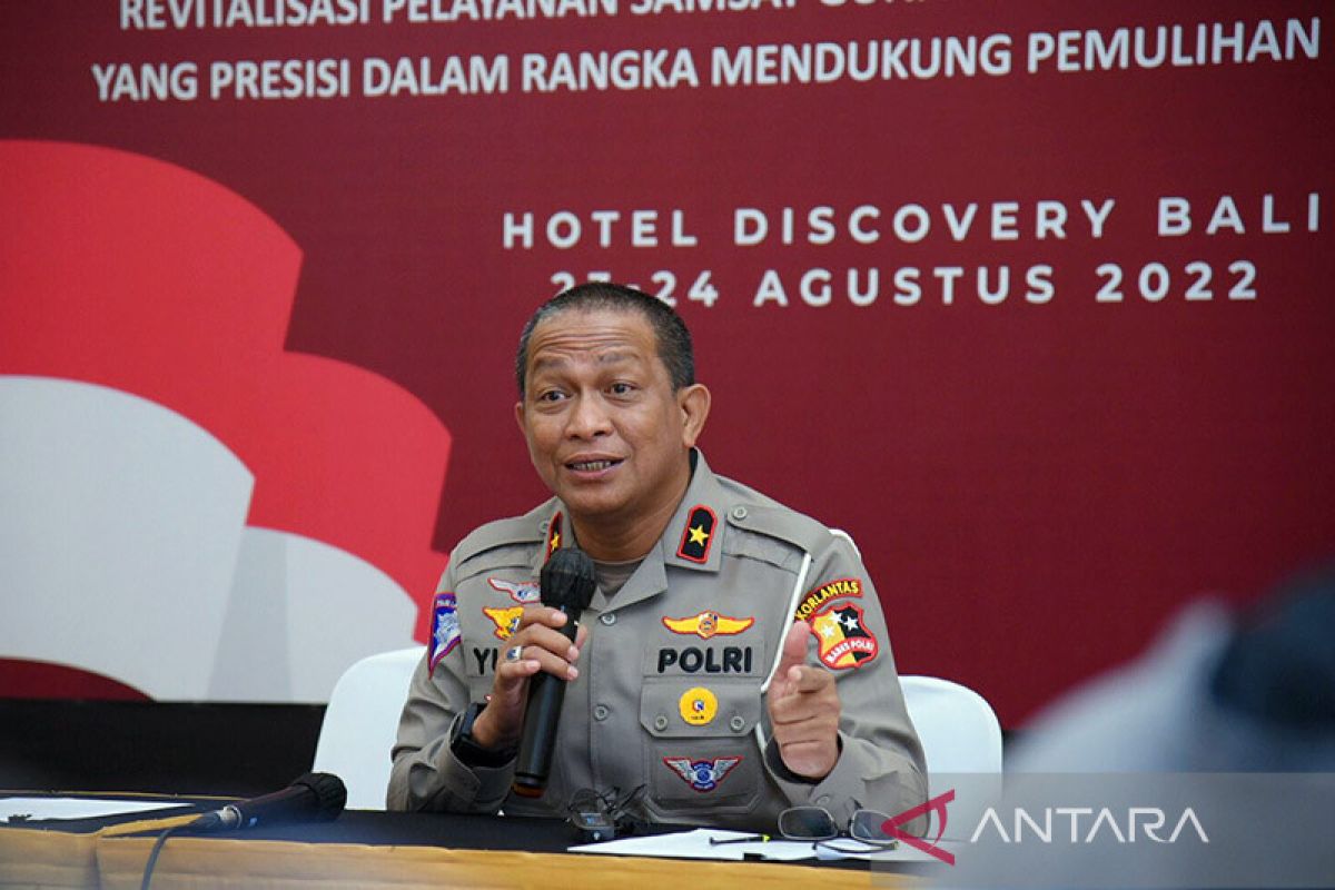 Polri luncurkan buku berisi 1.200 soal tes teori SIM