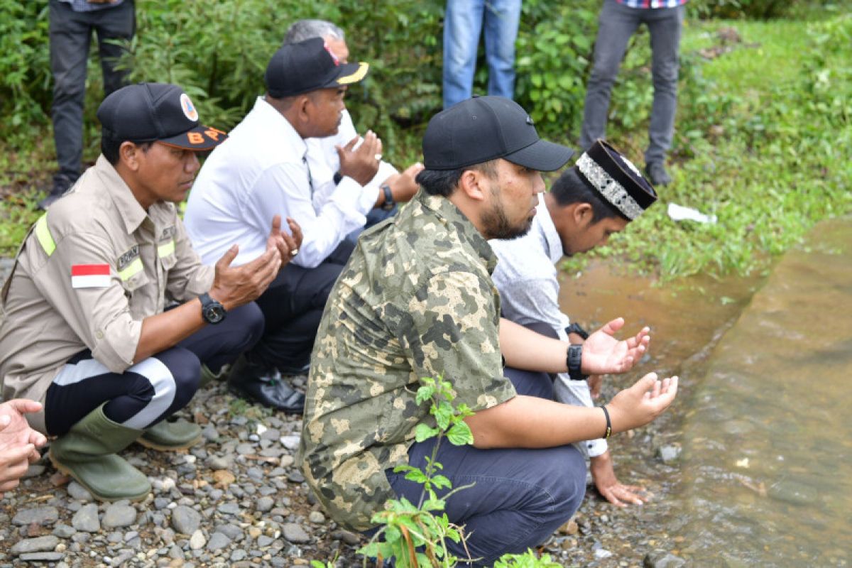 Permudah pencarian korban terseret arus, Pj Bupati Aceh Besar gelar doa bersama