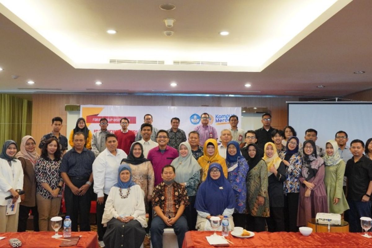 Untag Surabaya gelar diskusi kebutuhan pengguna SIM MBKM