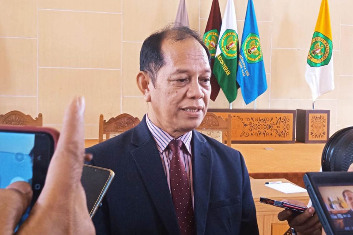 Suara Kemendikbudristek hantarkan Salampak jadi Rektor UPR periode 2022-2026