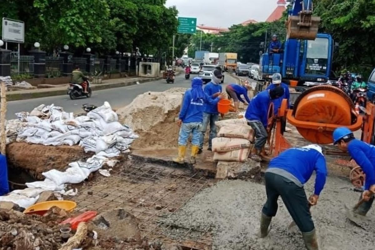 Sudin SDA Jaktim bangun 16 saluran air baru