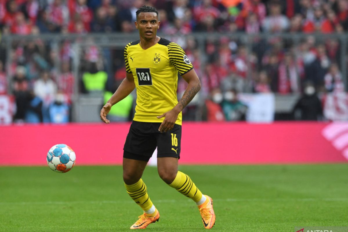 Liga Inggris: Leicester incar Akanji dari Dortmund untuk gantikan Fofana