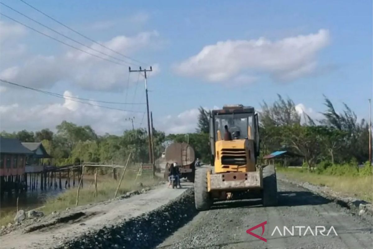 Jalan Trans Kalimantan sepanjang 148 Km kembali mulus