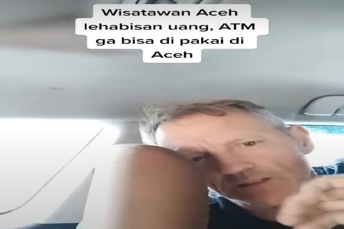 Wisatawan kesulitan tarik uang di Aceh