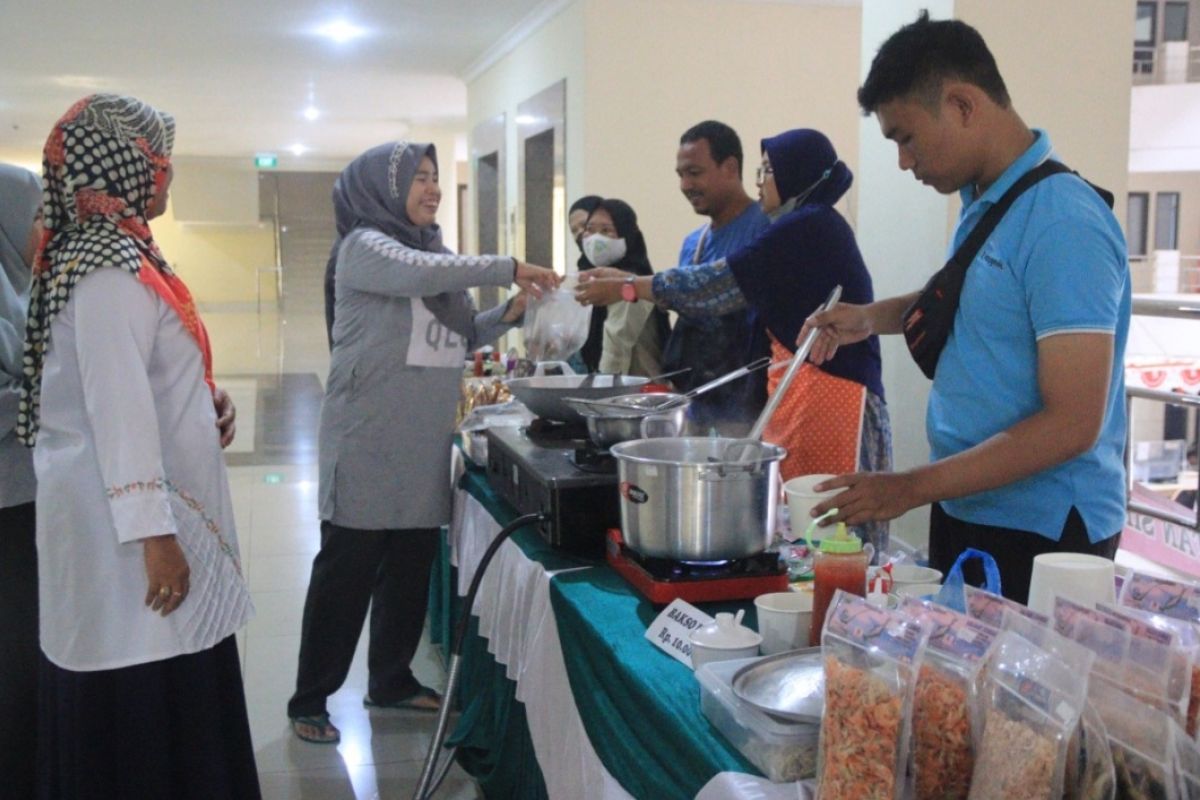 Dinas Perikanan Kabupaten Tangerang gelar bazar produk olahan ikan