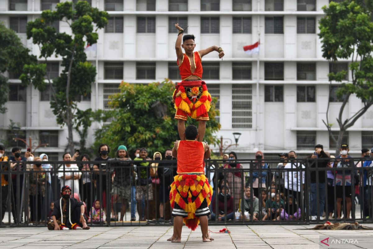 Jakarta Barat turunkan petugas Dishub untuk jaga Kota Tua 24 jam