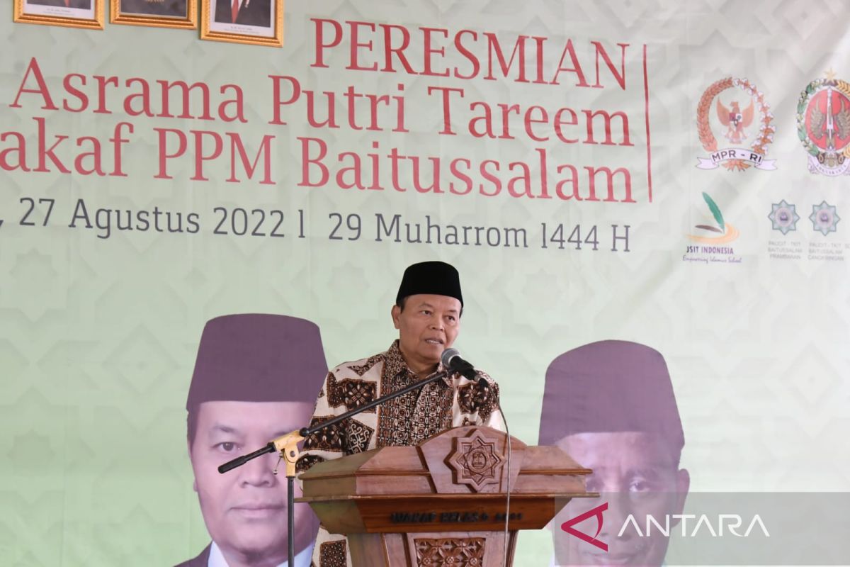 HNW harap dana abadi pesantren segera terwujud