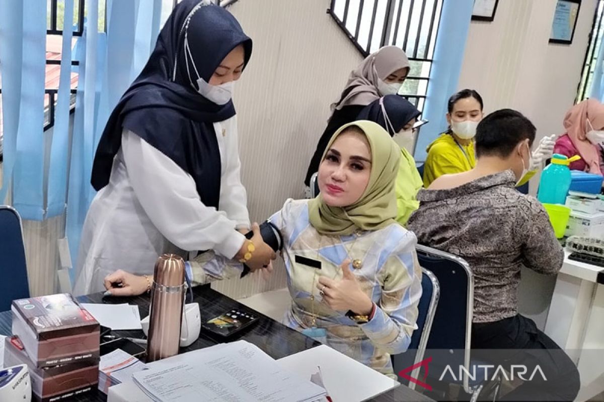 5.037 nakes di Batam telah vaksinasi penguat dosis kedua