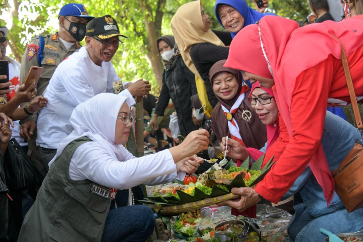 Pemkab Purwakarta gelar syukuran atas rampungnya perbaikan jalan