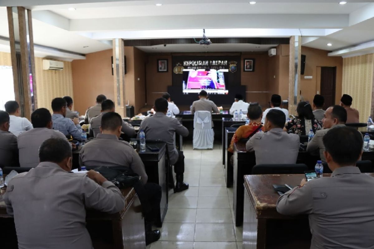 Kapolresta Deliserdang ikuti zoom meeting acara kirab merah putih dengan Kapolri