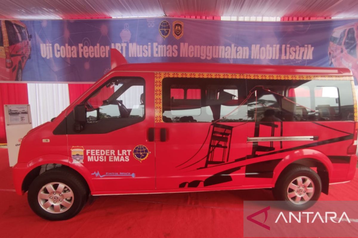 Mobil angkot feeder-LRT Kemenhub bantu ringankan beban ongkos warga