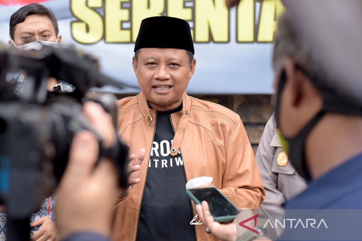 Wagub Jawa Barat imbau suporter bola jaga kehormatan klub idolanya