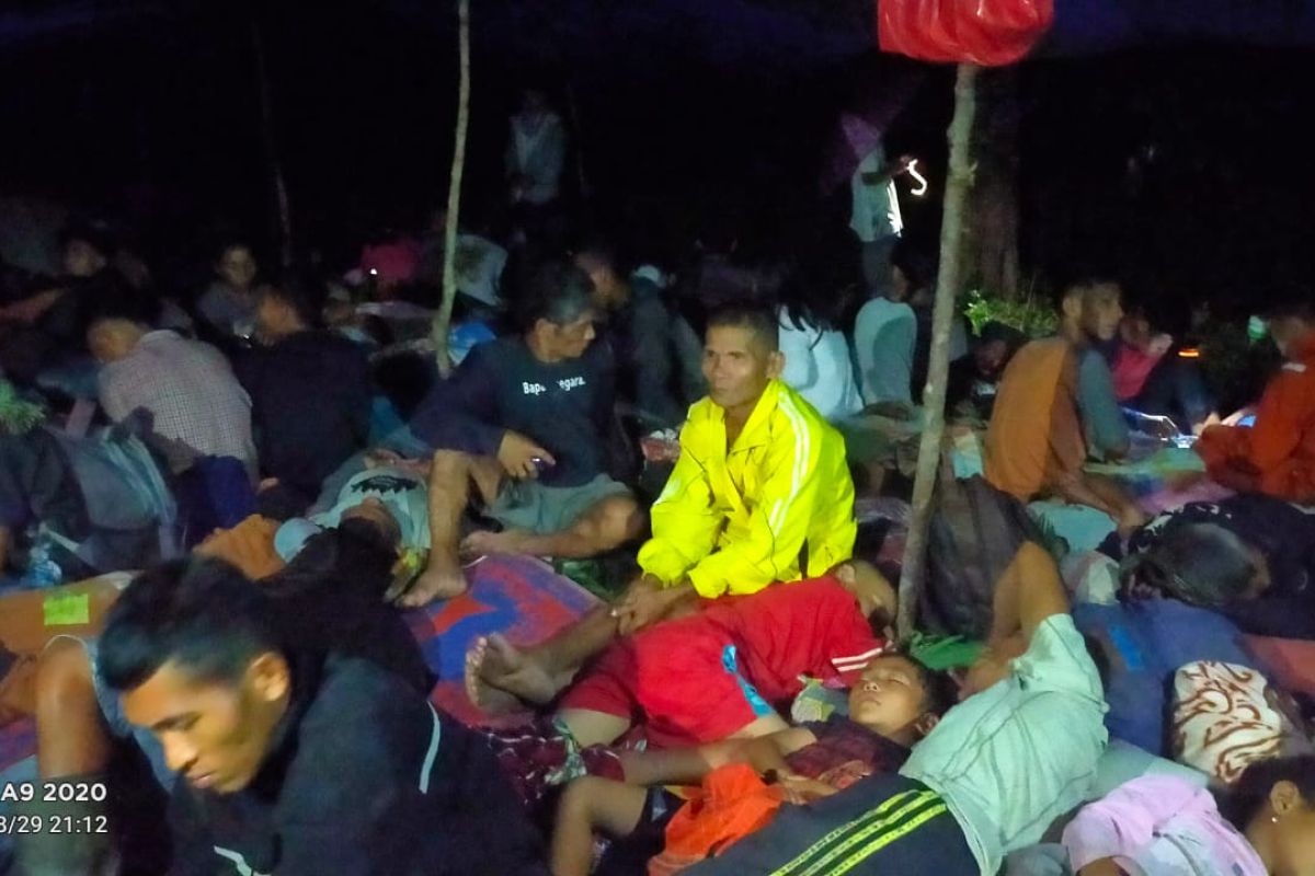 2.326 warga mengungsi untuk menghindari dampak gempa di Mentawai