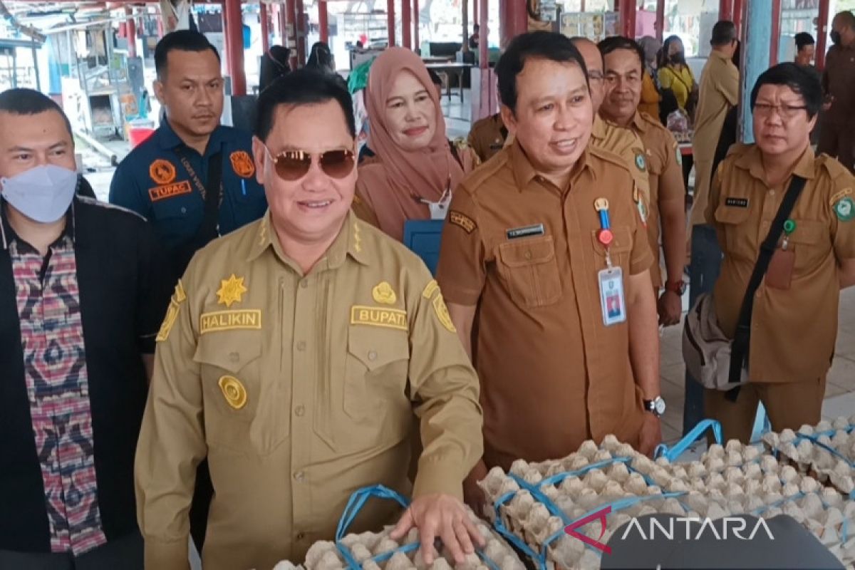 Pasar murah pengendalian inflasi di Sampit langsung diserbu warga