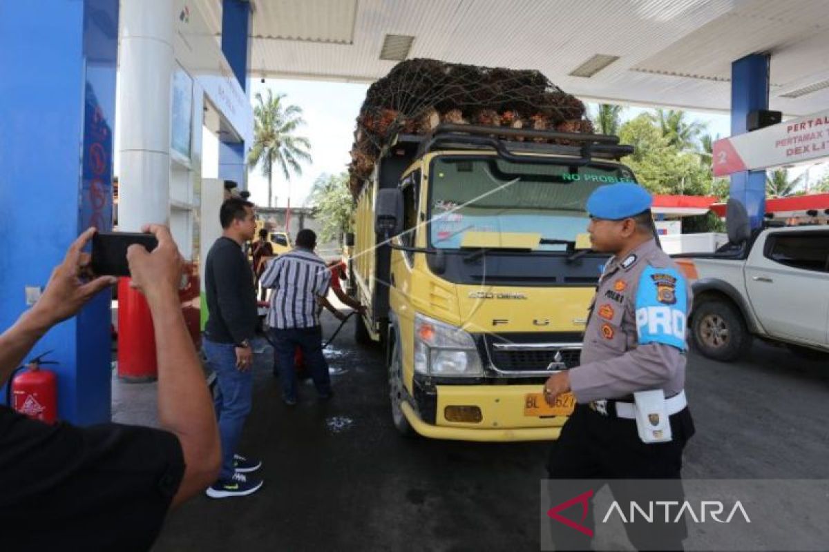 Pemkab Aceh Barat dan polisi razia SPBU hindari penyalahgunaan BBM subsidi