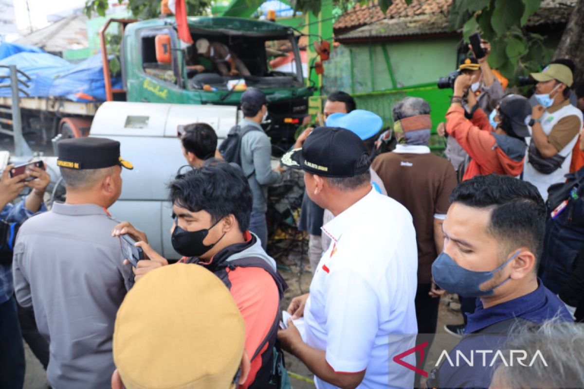 Wali Kota Bekasi tinjau lokasi kejadian kecelakaan maut