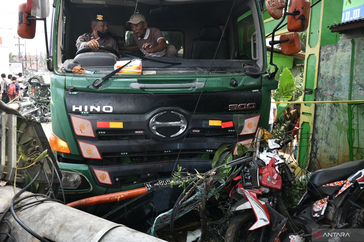 Kang Emil evaluasi keselamatan transportasi soal kecelakaan maut