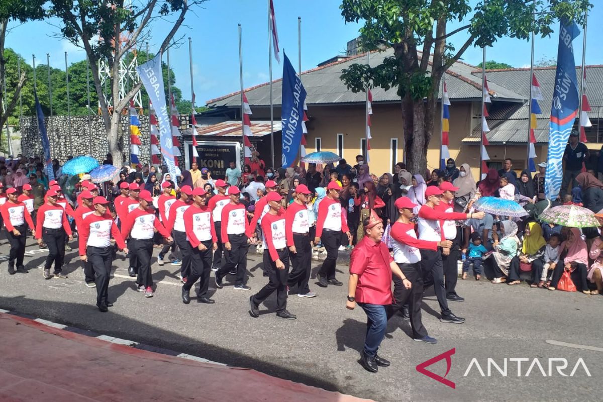 Ketua DPRD Bangka Selatan lepas peserta Karnaval HUT RI ke-77