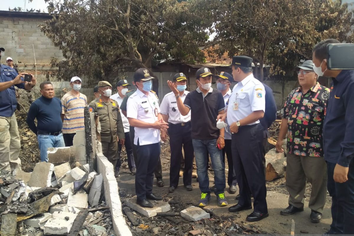 Kebutuhan warga korban kebakaran di Cakung dipenuhi Pemkot Jaktim