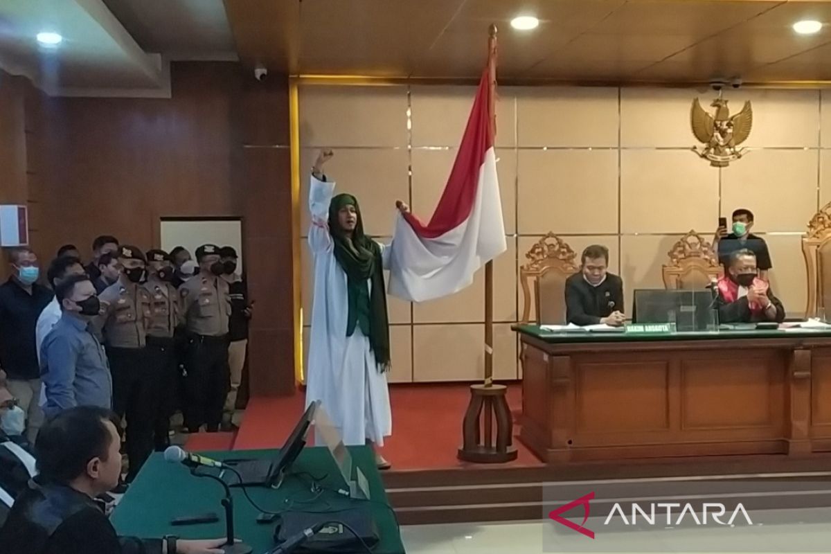 Hakim Pengadilan Tinggi Bandung perintahkan Bahar Smith dibebaskan dari tahanan