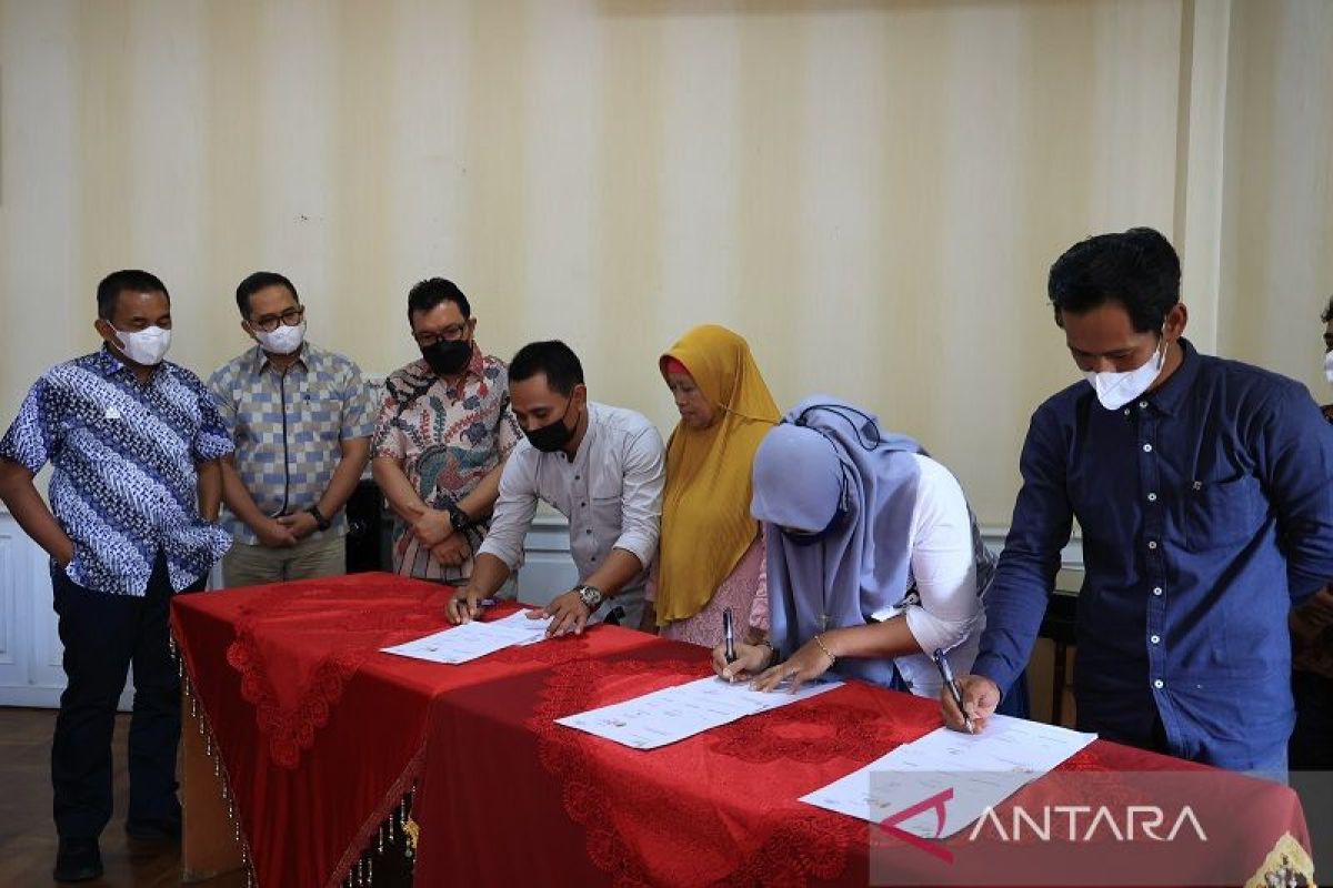 PTPN V salurkan bantuan modal Rp1,3 miliar untuk UMKM Rokan Hulu