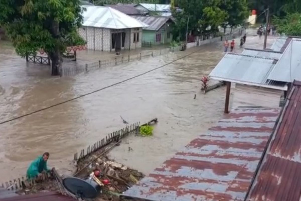 BPBD:  24 rumah rusak berat akibat banjir di Luwuk Timur Banggai