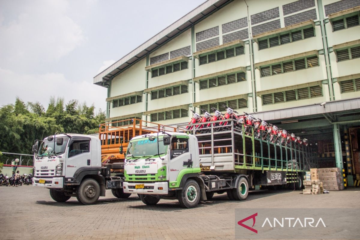 Perusahaan otomotif MPMX sabet predikat "Saham Terbaik 2022"