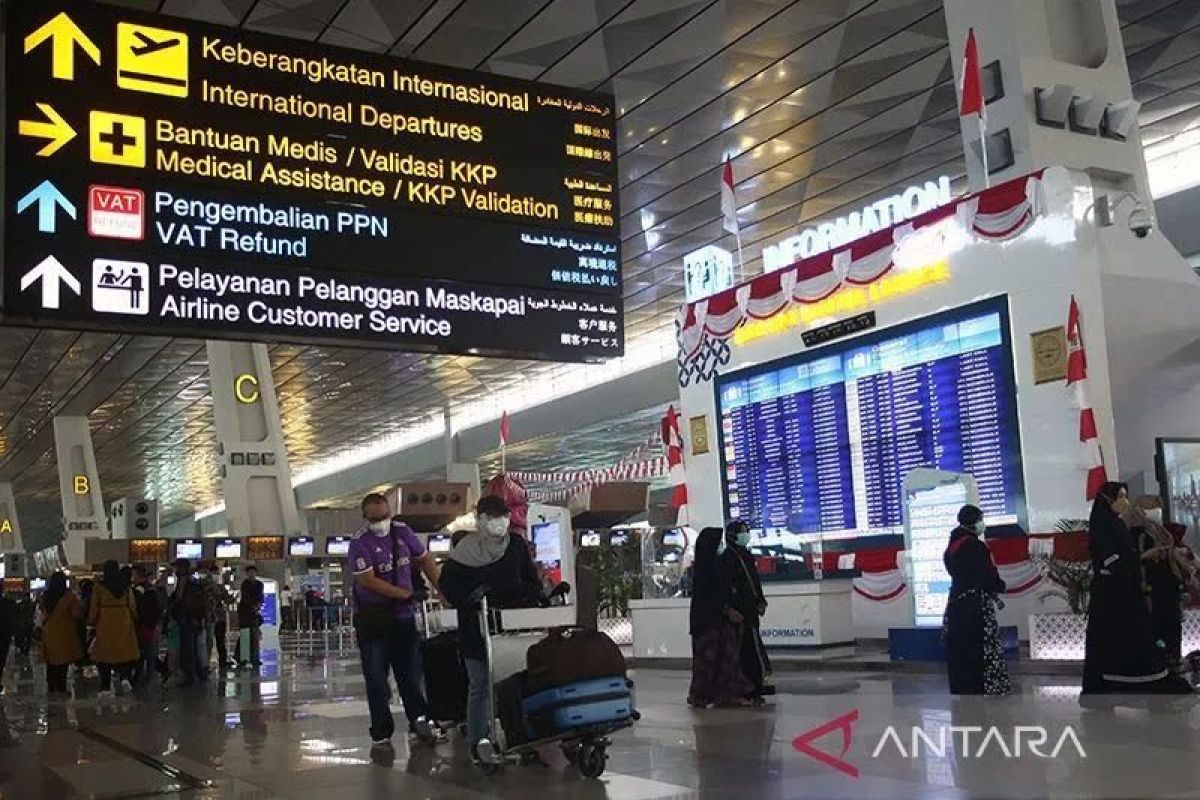 AOC Kualanamu  sebut penumpang pesawat terbebani aturan wajib booster