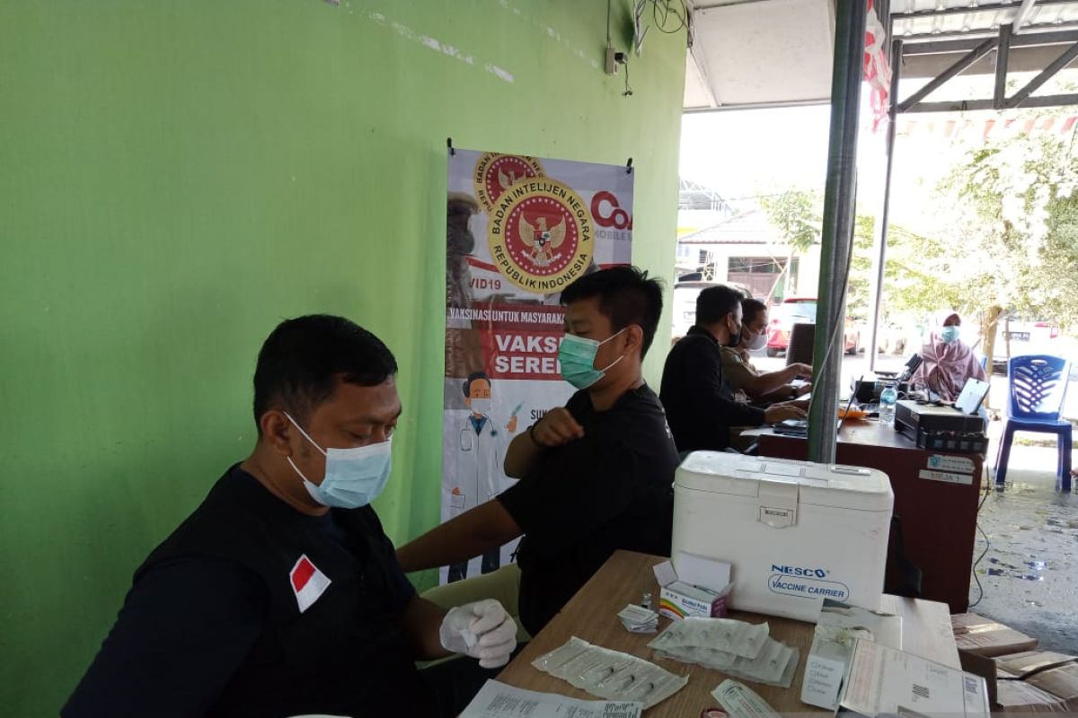 Dinkes: 345 tenaga kesehatan di Belitung terima vaksin penguat kedua