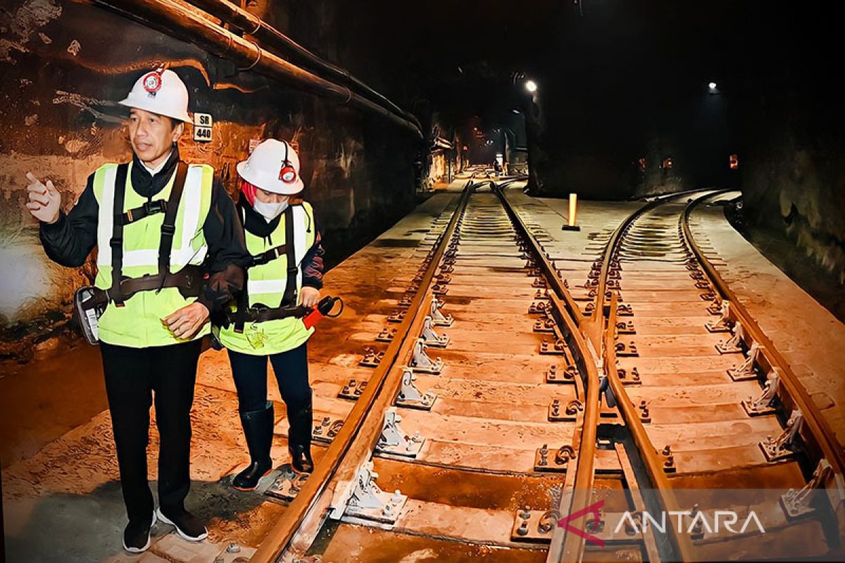 Presiden Jokowi saksikan penambangan tembaga bawah tanah Freeport