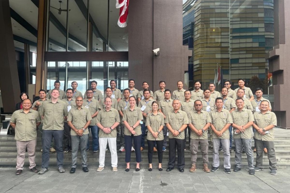 Perwira militer Indonesia latihan intelijen maritim bersama Angkatan Laut  AS