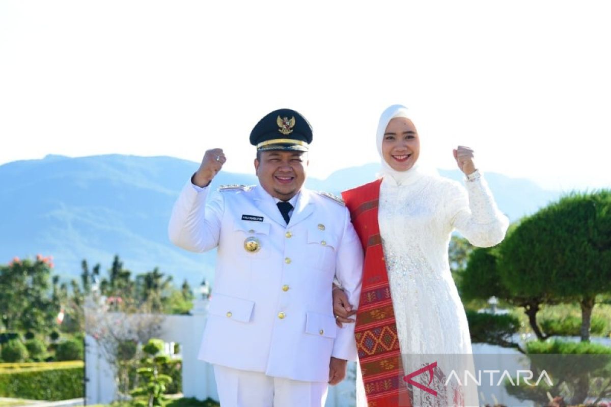 Usai melantik, ini pesan penting Bupati Dolly kepada Frananda Pj Sekda Tapsel