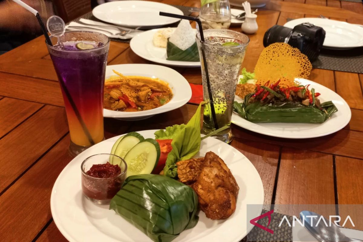 Hotel Santika Bangka tawarkan menu baru, ada nasi bakar cumi asin, mangut pari asap dan nasi timbel