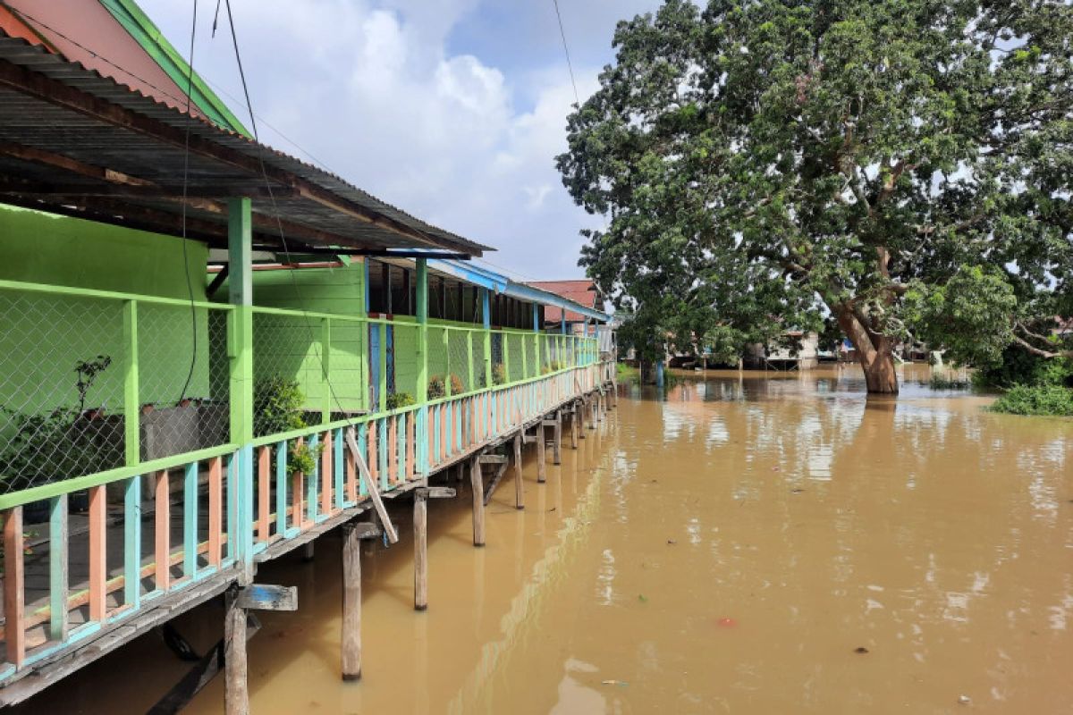 Pemkot Jambi rehab sekolah berdinding kayu jadi tembok permanen