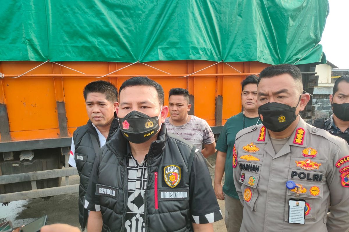 Aparat Polda Lampung tangkap lima orang penimbun BBM