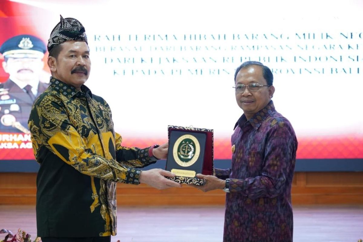 Jaksa Agung hibahkan tanah untuk Pusat Kebudayaan Bali