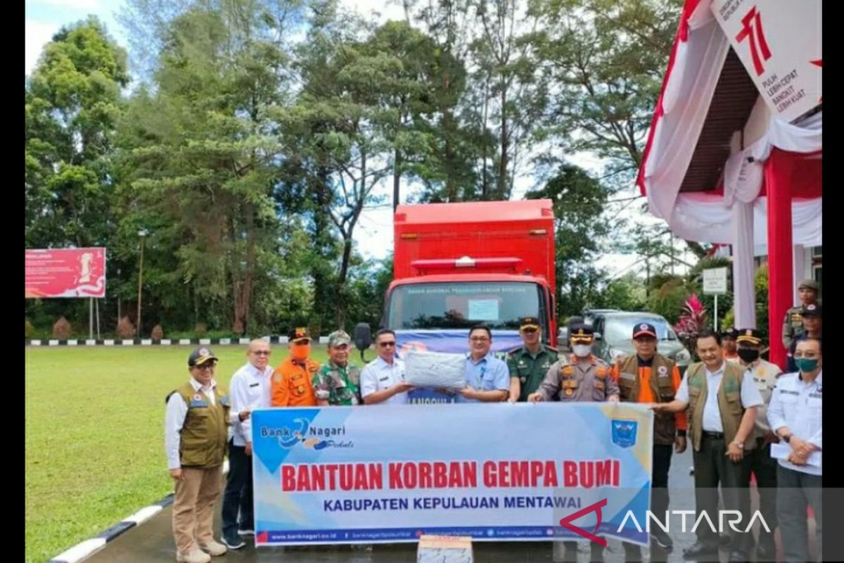 Bank Nagari berikan bantuan untuk warga terdampak gempa di Mentawai