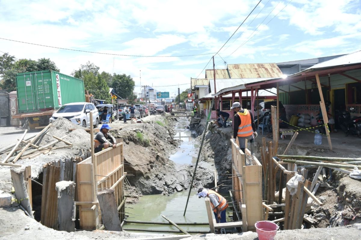 Pemprov Gorontalo rampungkan proyek Kanal Tanggidaa atasi banjir