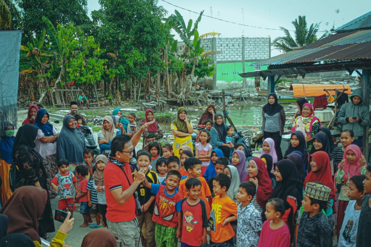Musisi Kota Palu salurkan 150 paket bantuan pendidikan untuk korban banjir bandang Torue
