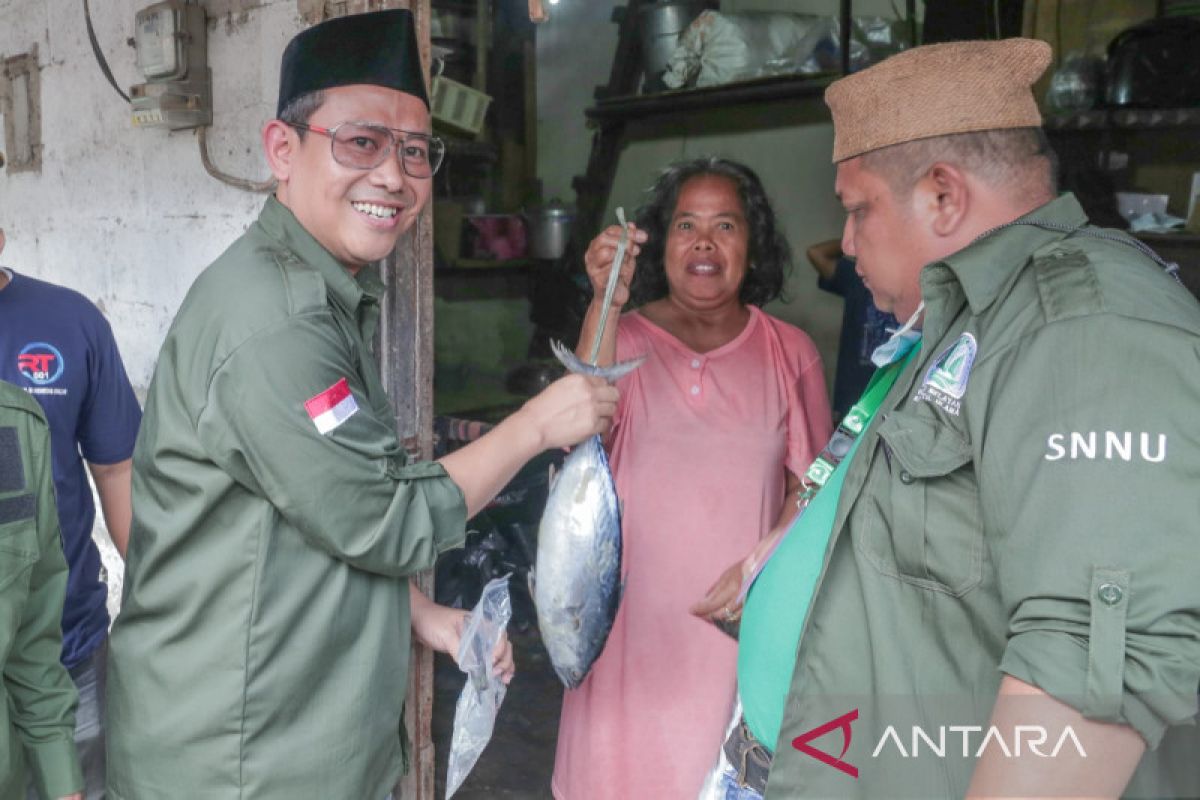 Nelayan NU bagikan satu ton ikan gratis bagi warga