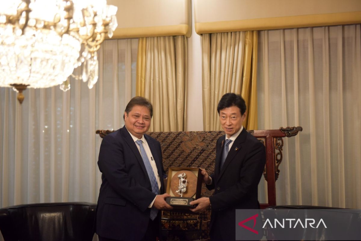 Indonesian, Japanese economic ministers discuss trade cooperation