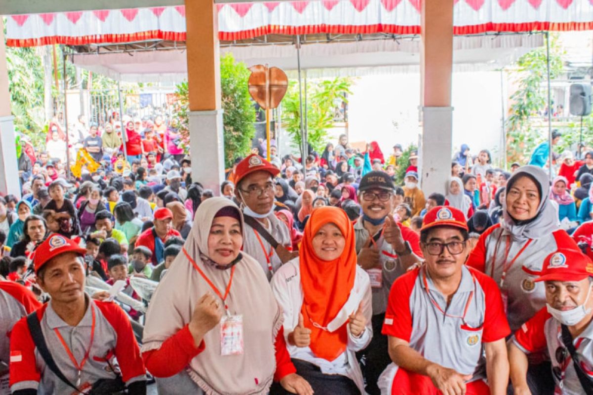DPRD ajak warga Surabaya manfaatkan beasiswa SMA sederajat