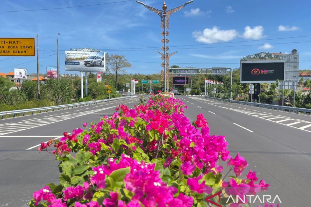 Penataan Jalan Tol Bali Mandara capai 100 persen