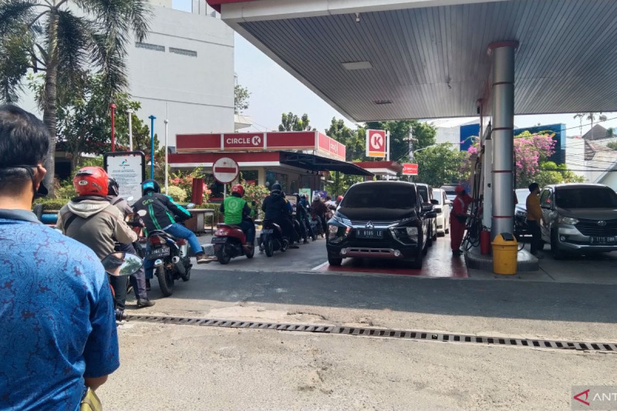 Jakarta moves to check inflation risk following fuel price hike