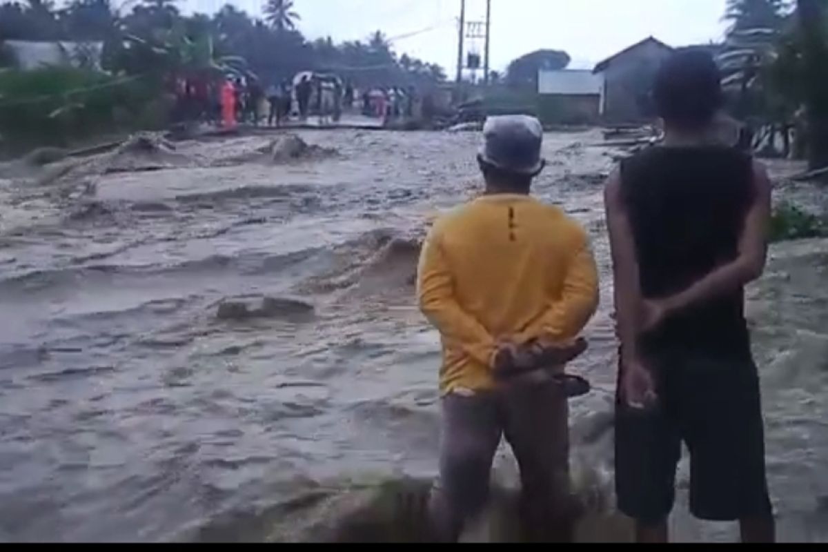 BPBD Banggai: Belasan rumah terdampak banjir  di Kecamatan Bunta