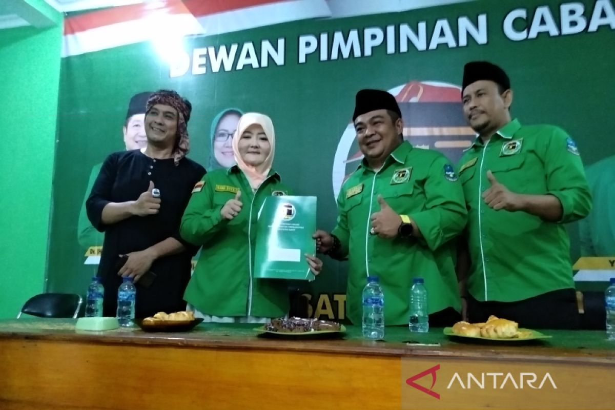 Istri Dicky Chandra daftar kader dan caleg PPP Garut